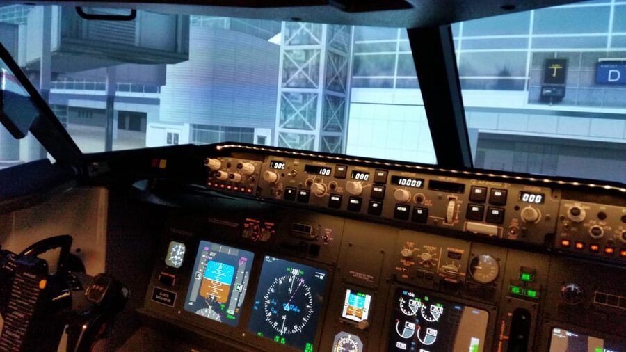 Frankfurt: "Ready for take off" - Flight Simulator B737 - What flying a Boeing 737 simulator near Frankfurt feels like