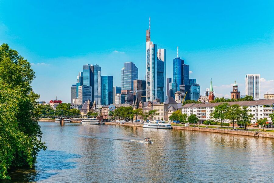 Frankfurt: River Main Sightseeing Cruise with Commentary - Key points to know before you board