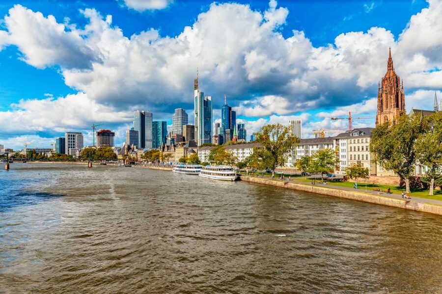 Frankfurt: River Main Sightseeing Cruise with Commentary - Why Frankfurt looks better from the River Main