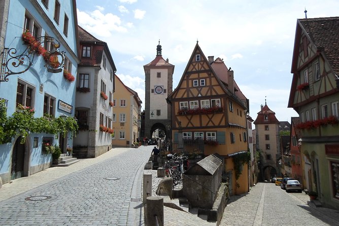 Frankfurt Super Saver: Neuschwanstein Castle and Rothenburg Day Trip - The long ride south from Frankfurt