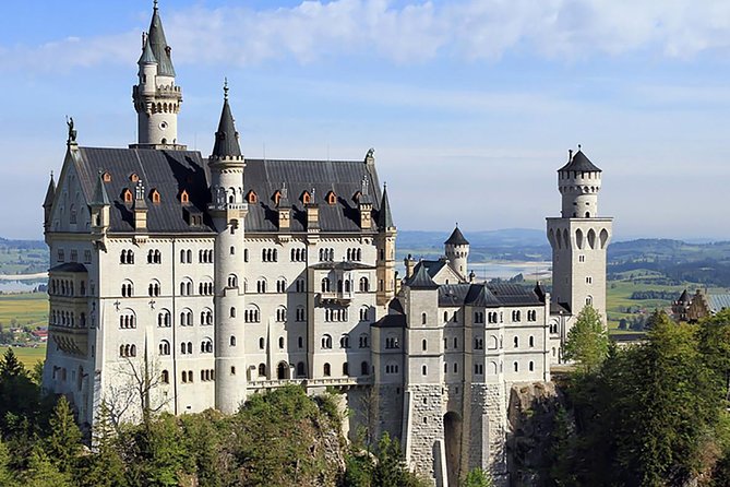 Frankfurt Super Saver: Neuschwanstein Castle and Rothenburg Day Trip - Guide quality is a major part of the value