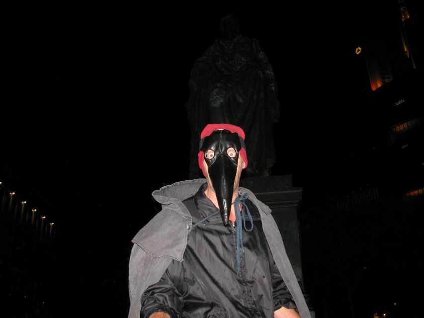 Frankfurt: The Black Death Tour - A 75-minute evening walk with a practical pace