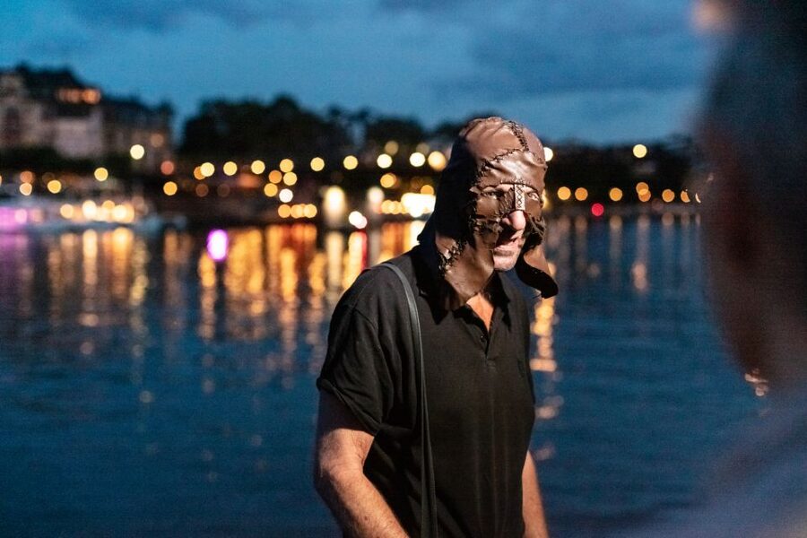 Frankfurt: "The Sandman" Nightmarish Walking Tour - The guide’s style and the German-only format