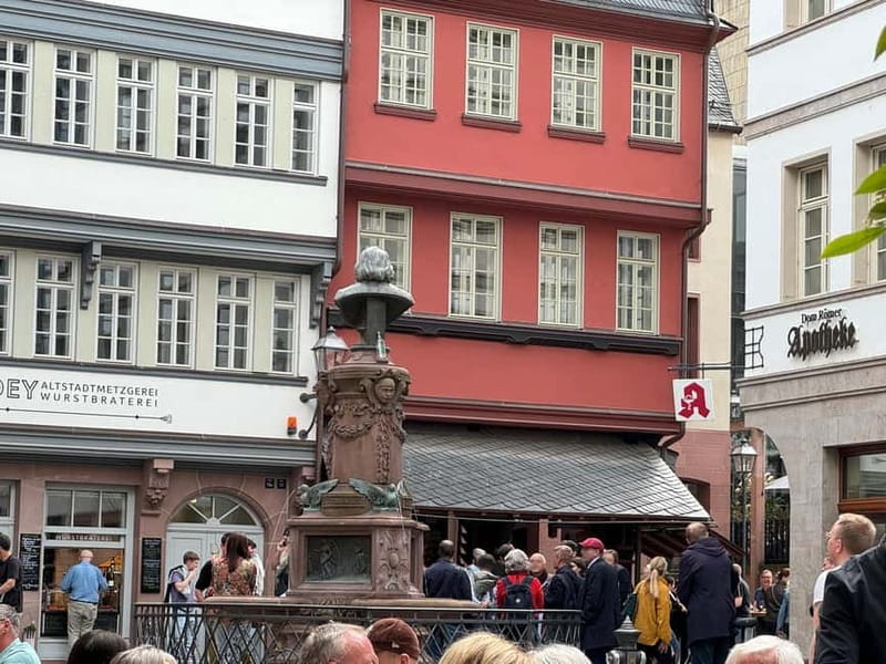 Frankfurt: Walking tour between St. Paul's Church, Main & Old Town flair in German - Why this Frankfurt walk is more than a photo stop