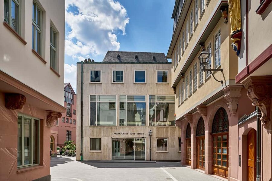 Frankfurter Kunstverein: Admission ticket - Finding the Kunstverein beside the Römer