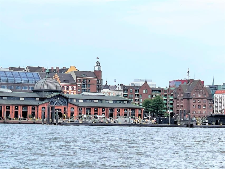 Free Tour: Port, Red Light District and Beatles. You decide how much to pay at the end - Weather, walking comfort, and accessibility