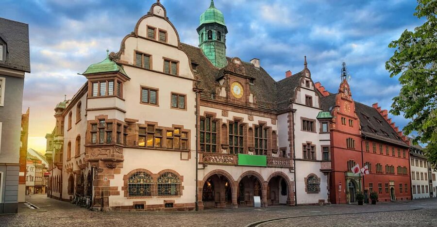 Freiburg: Exciting City Tour with sightseeing and history - Kaiser-Joseph-Straße and the modern center