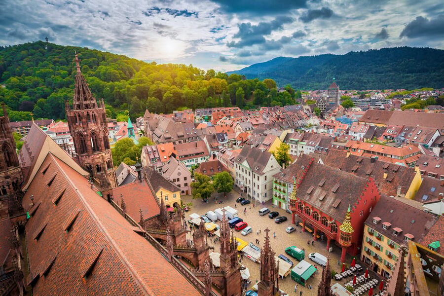 Freiburg: Exciting City Tour with sightseeing and history - The Bermuda Triangle, where old Freiburg loosens its tie
