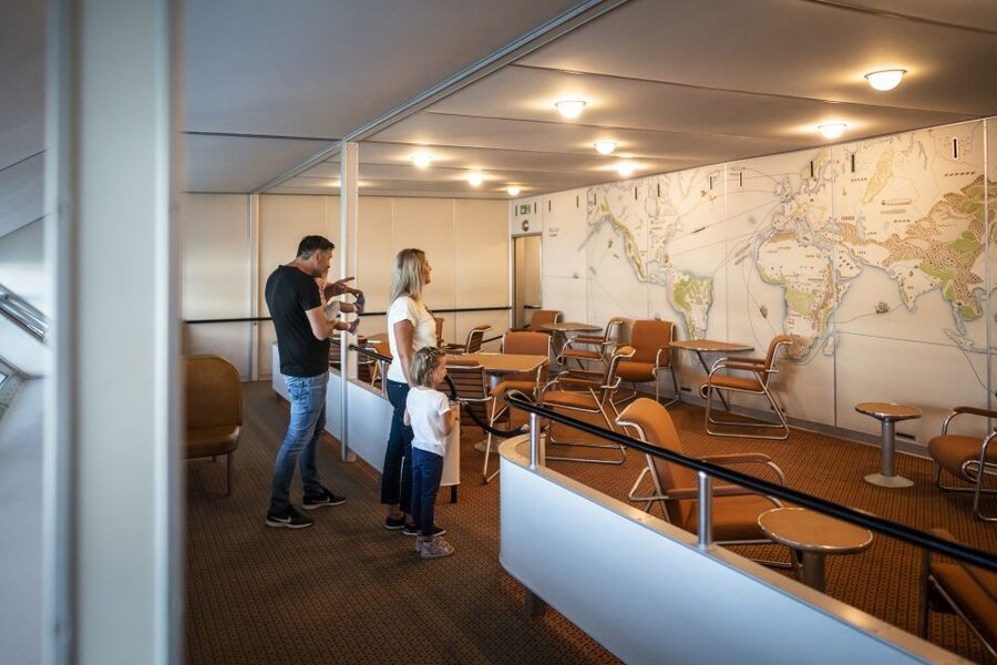 Friedrichshafen: Zeppelin Museum Entry Ticket - The art collection from medieval works to modern artists