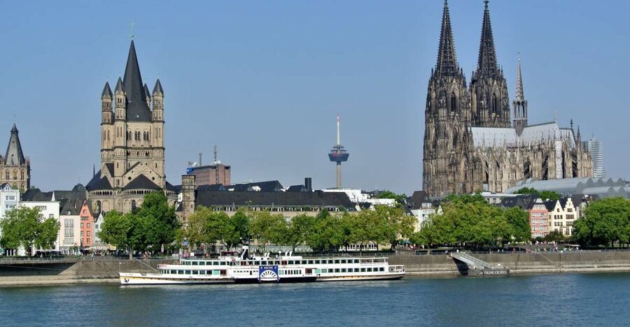 From Amsterdam: Cologne Private Sightseeing Tour - First stop: Cologne Cathedral