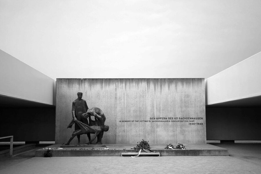 From Berlin: Licensed Sachsenhausen Tour with max. 15 people - Price and what you receive for $38