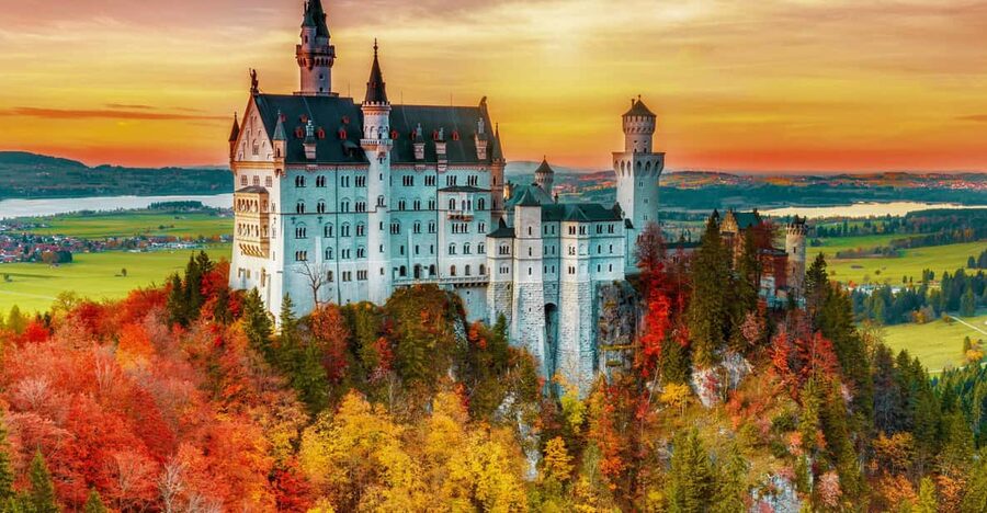 From Hohenschwangau: Tour to Neuschwanstein Castle - Why the ticket service matters at Neuschwanstein