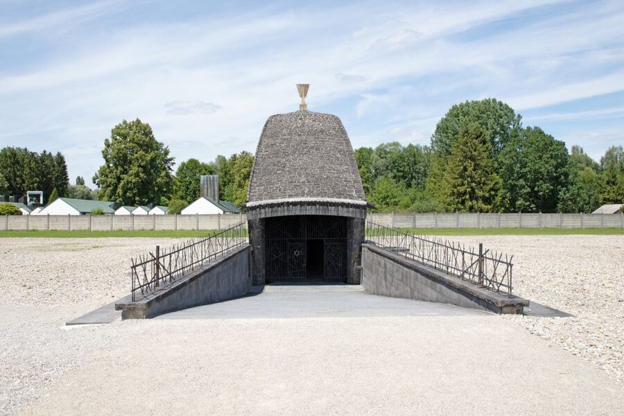 From Munich: Dachau Concentration Camp Private Tour by Car - Arrival at the Dachau Memorial Site