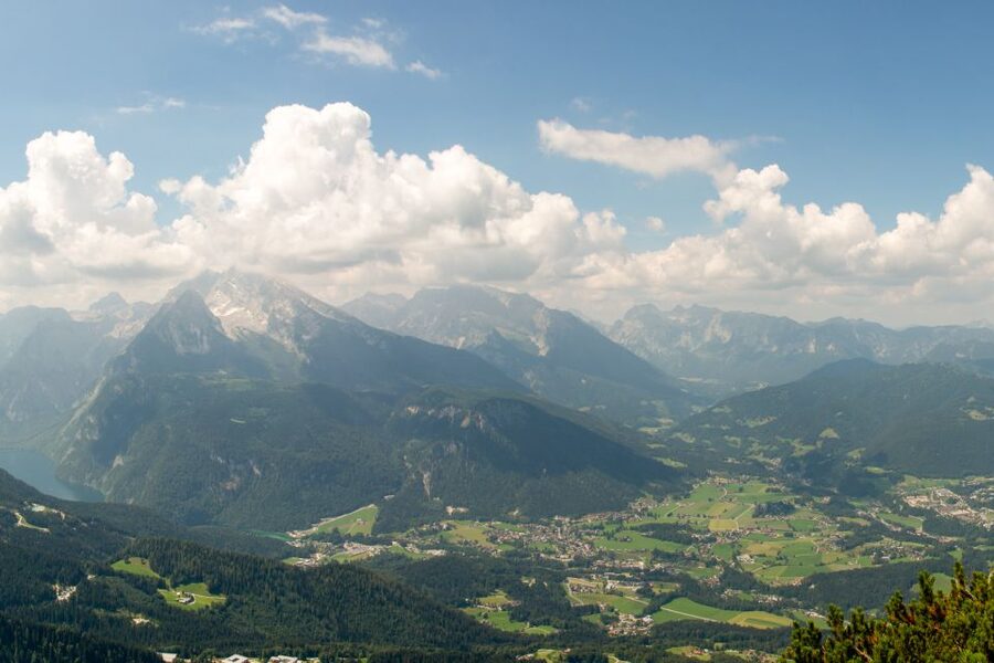 From Munich: Guided Group Tour to Eagle’s Nest - Arriving at the Eagle’s Nest access point