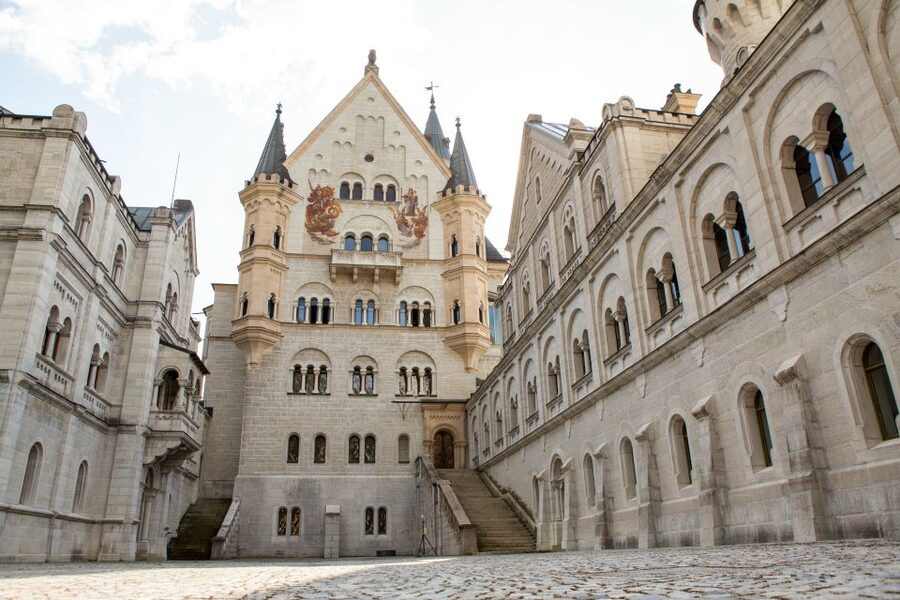 From Munich: Neuschwanstein Castle Full-Day Trip by Van - Following Bavaria’s Romantic Road