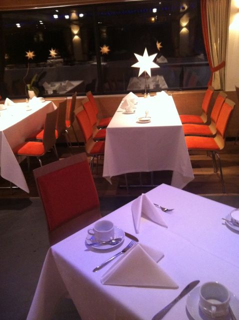 From Rüdesheim: 2-hour Christmas Boat Tour on the Rhine - Seeing the Rhine from Rüdesheim in winter