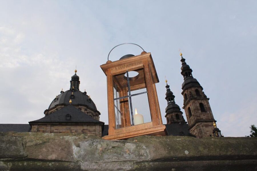 Fulda: Night Watchman Tour - Fulda after sunset, with a lantern in hand