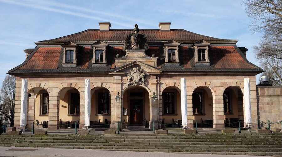 Fulda: Private Guided Walking Tour - Fulda Cathedral and the memory of Saint Boniface