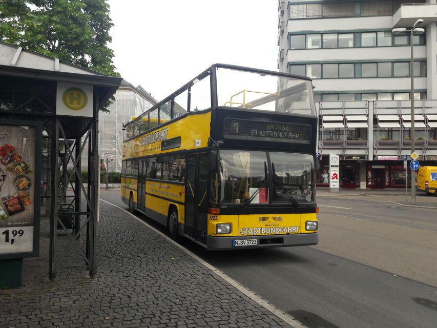 Fürth: City Sightseeing Bus Tour - Through the medieval quarter and Green Market