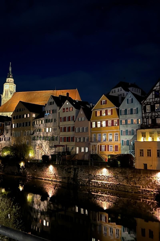 Genussvoll durch Tübingen: Kulinarische Stadtführung - Starting beside the Neckar on the Taubenhaus