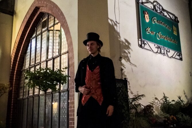 Gruseltour Berlin Haunted Ghost Walk 90-minute at Berlin Mitte city center - Weather, daylight, and practical comfort