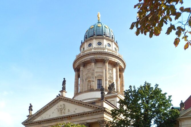 Half-Day Guided Bike Tour of Central Berlin's Highlights - Friedrichstadt-Palast and Berlin’s performance culture