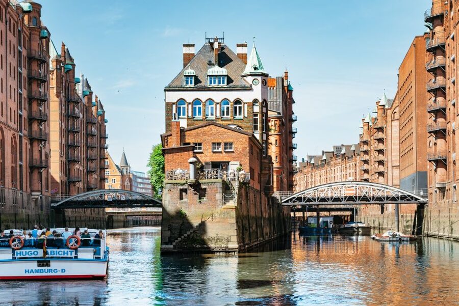 Hamburg: 1.5-Hour Harbor and Speicherstadt Day Cruise - Leaving the piers beside Rickmer Rickmers and U-434