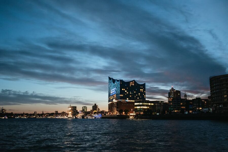 Hamburg: 1-Hour Harbor Evening Lights Cruise - What the One-Hour Route Includes