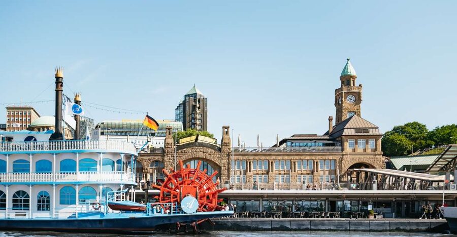 Hamburg: 1-Hour Harbor Sightseeing Cruise with HafenCity - Hamburg’s harbor tells two stories in one hour