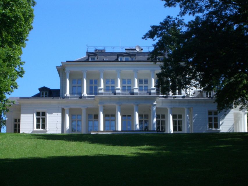 Hamburg: 2-Hour Blankenese Walking Tour - Who should take this walk