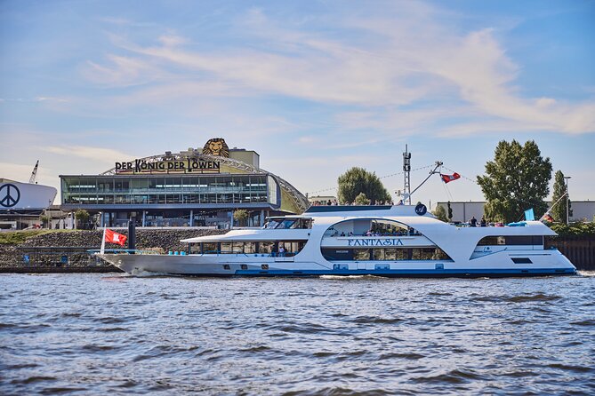 Hamburg: 2-Hour Harbor Cruise - Hamburg’s harbor is the real attraction