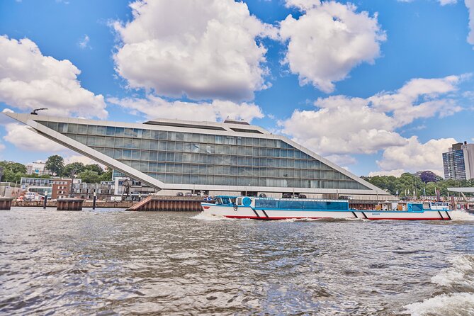 Hamburg: 2-Hour Harbor Cruise - HafenCity and the Elbphilharmonie