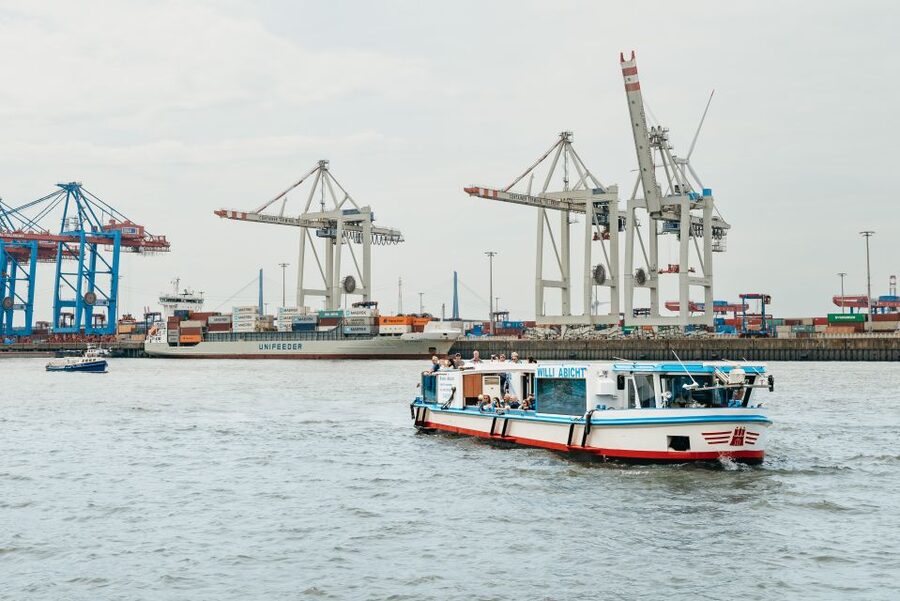 Hamburg: 2-Hour XXL Port of Hamburg Cruise Tour - Why Hamburg’s harbor deserves two hours