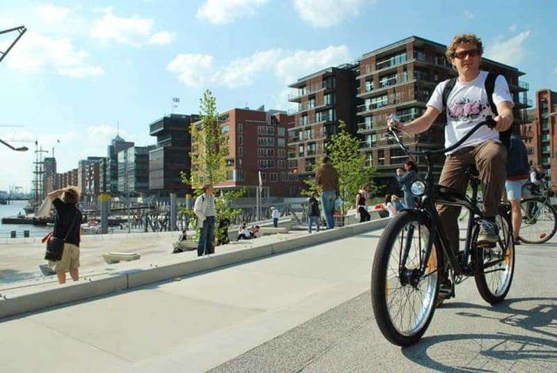 Hamburg 3-Hour Bike Tour - Starting in St. Pauli, close to the Reeperbahn