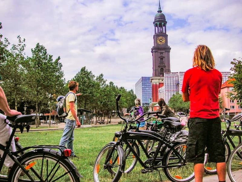Hamburg 3-Hour Bike Tour - Town Hall and the center of Hamburg