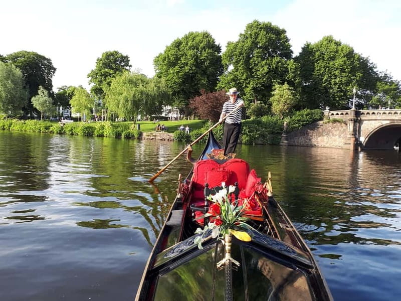 Hamburg Alster Lake romantic Tour in a Real Venetian Gondola - Beyond Kennedybrücke into the Outer Alster