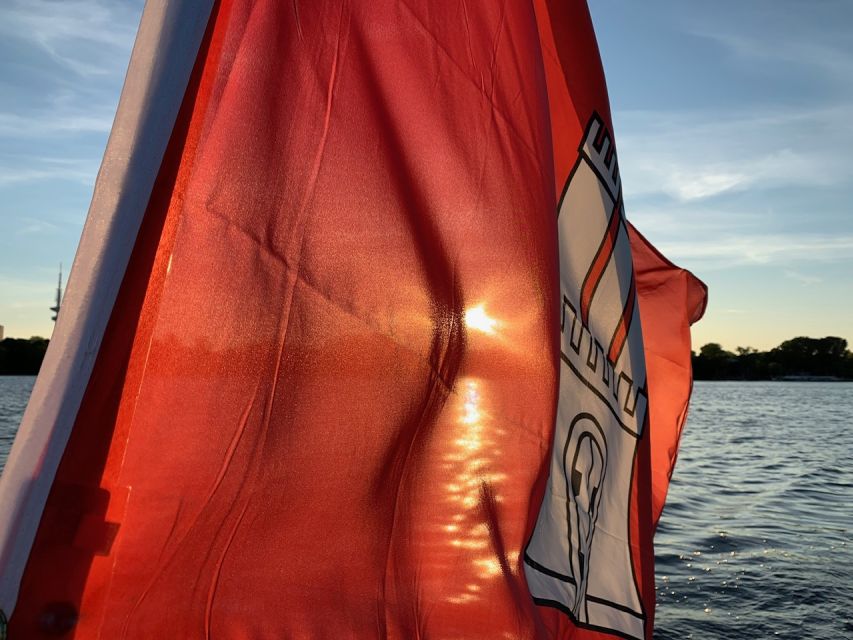 Hamburg: Alster River Sailboat Tour with Sundowner - Weather, wind, and what to wear