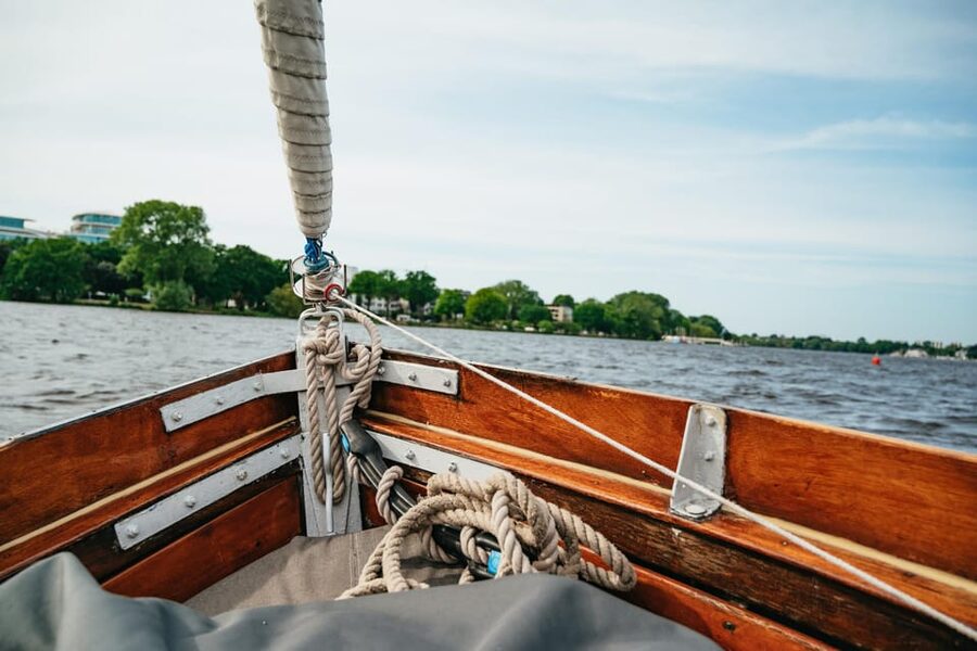 Hamburg: Alster River Sailing Tour on a 2-Masted Sailboat - Is $45 a fair price?
