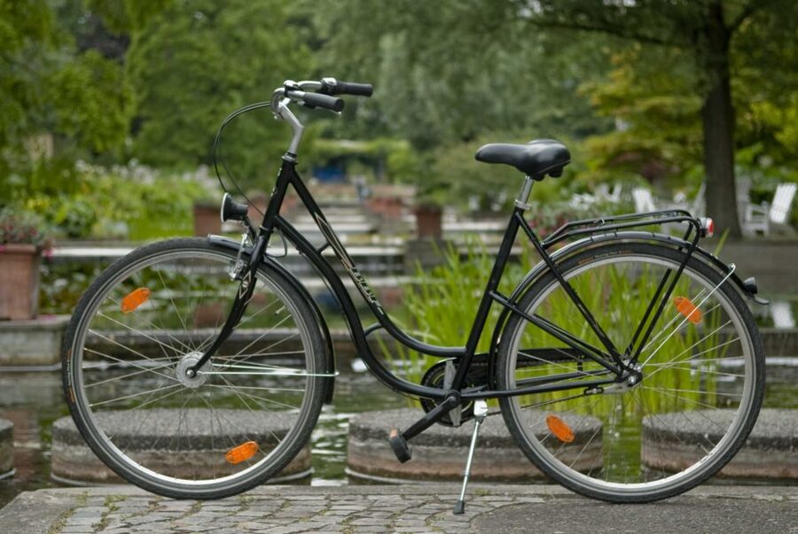 Hamburg: Bike Rental - Use the bike to link Hamburg’s main sights