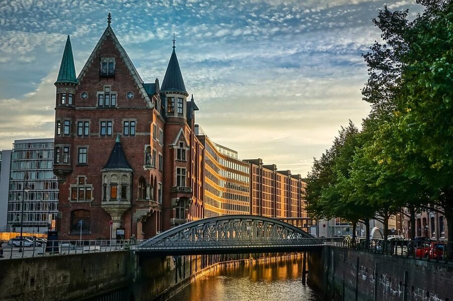 Hamburg: Discover Hamburg from landmark to landmark - From the Michel to modern Hamburg