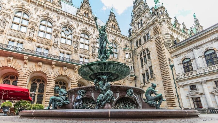 Hamburg: Discover Hamburg from landmark to landmark - Is the $25 price fair?
