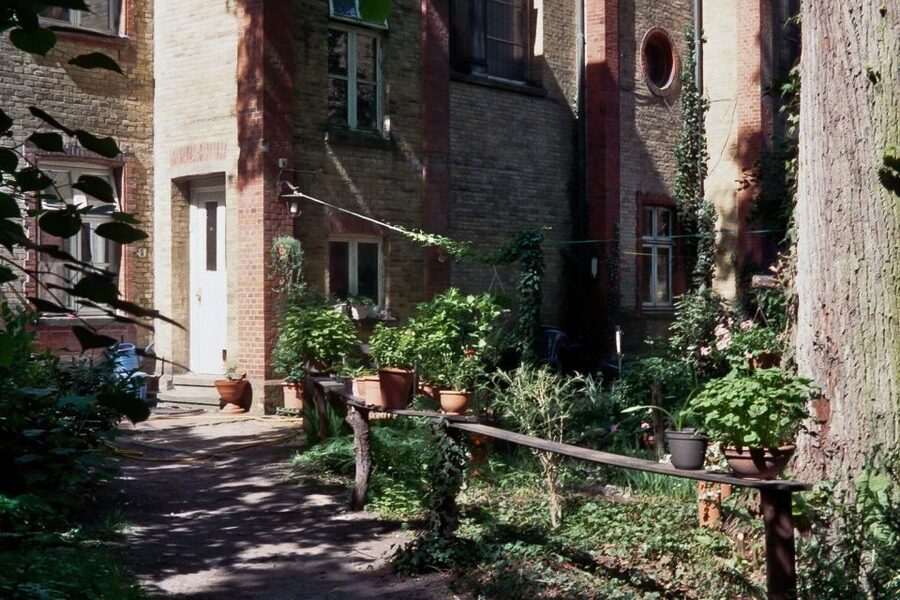 Hamburg: Downtown, Alster & Creative Neighborhoods by Bike - Who should book this bike tour?