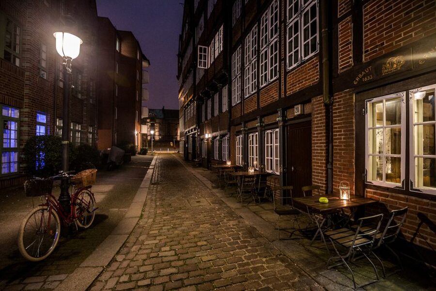 Hamburg: Eerie Speicherstadt Tour - Why Hamburg’s old warehouse district suits a spooky walk