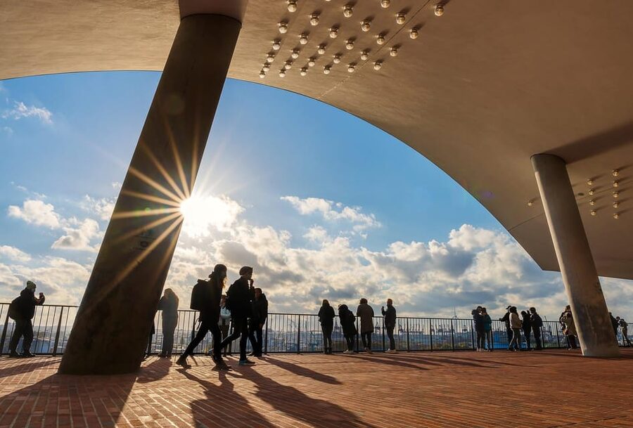 Hamburg: Elbphilharmonie Highlights and Plaza Guided Tour - Finding Kehrwieder 12 without confusion
