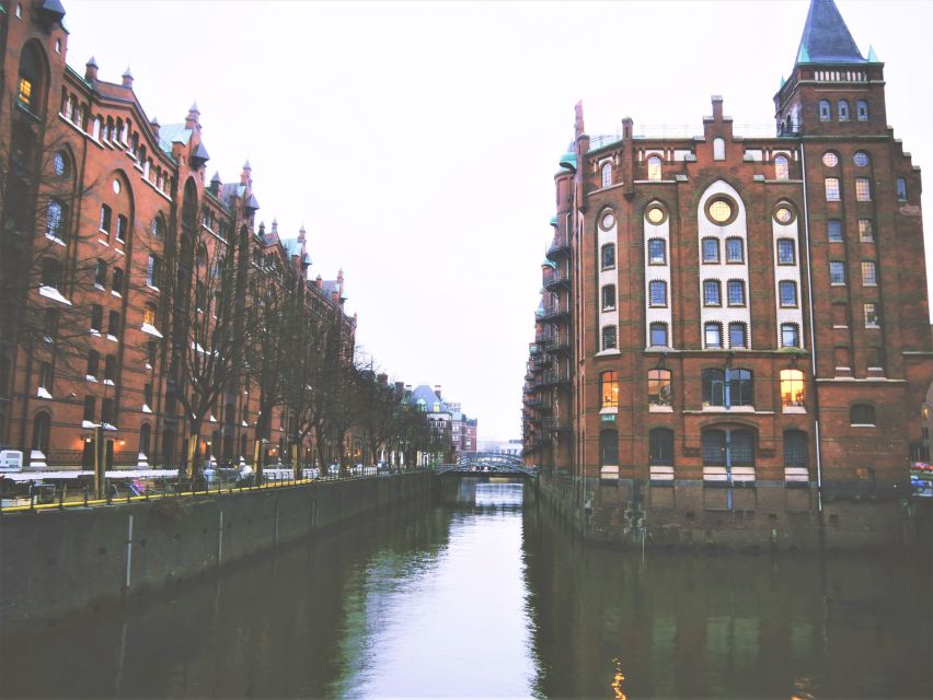 Hamburg: Elbphilharmonie Plaza and HafenCity Food Tour - How the three hours feel on foot