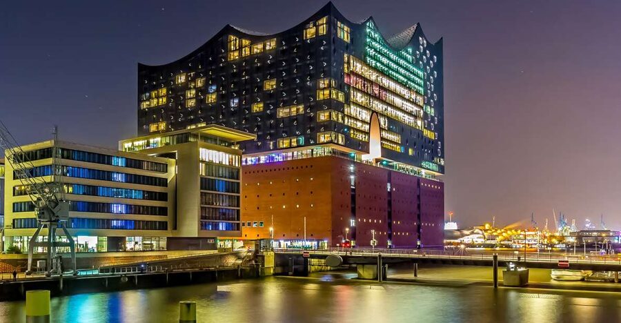 Hamburg: Elbphilharmonie Plaza Guided Tour - The outside story before you go up
