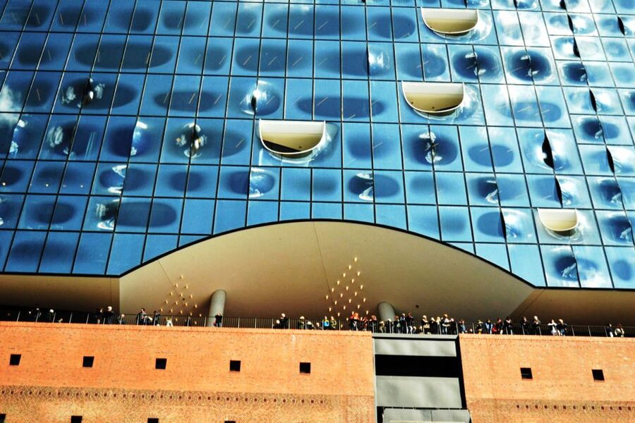 Hamburg: Elbphilharmonie Plaza, Highlights & Surroundings - The Plaza and its harbor views