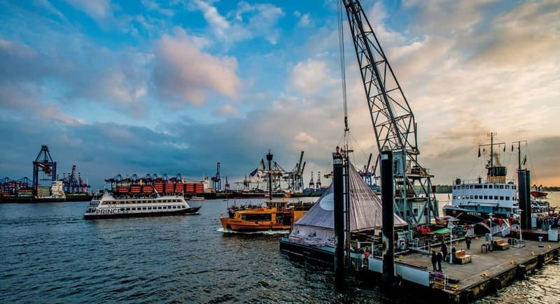 Hamburg: Guided Grand Harbor Sightseeing Cruise by Ship - Key sights on this one-hour harbor cruise