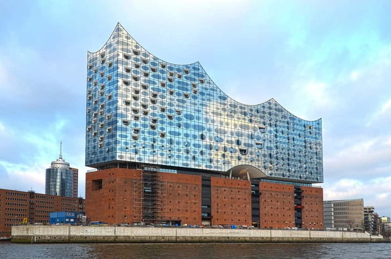 Hamburg: Guided Grand Harbor Sightseeing Cruise by Ship - Why Hamburg looks different from the water