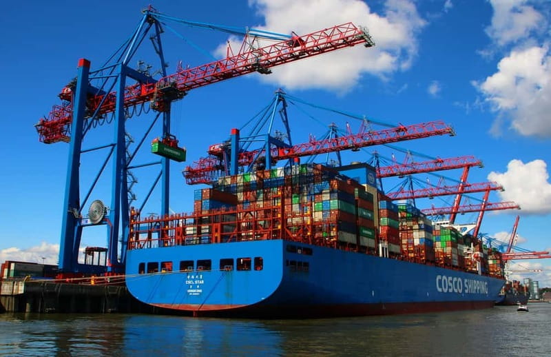 Hamburg: Guided Grand Harbor Sightseeing Cruise by Ship - Is $25 a fair price for an hour?